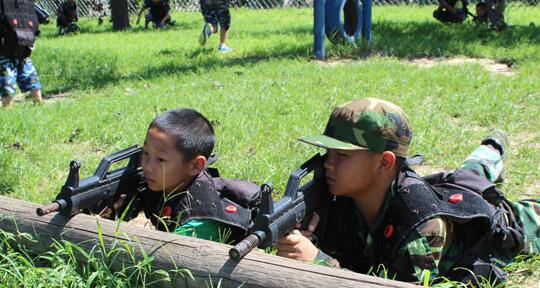 自理能力差的孩子適合參加軍訓(xùn)夏令營(yíng)嗎？