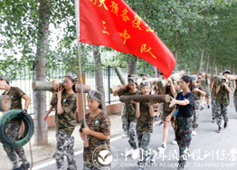 軍事夏令營怎么讓孩子養(yǎng)成還習(xí)慣？